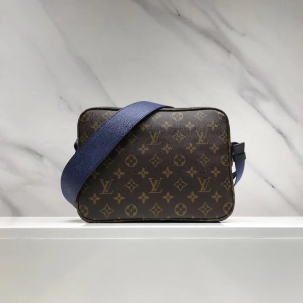 Replica Louis Vuitton M43843 Messenger PM Monogram-2