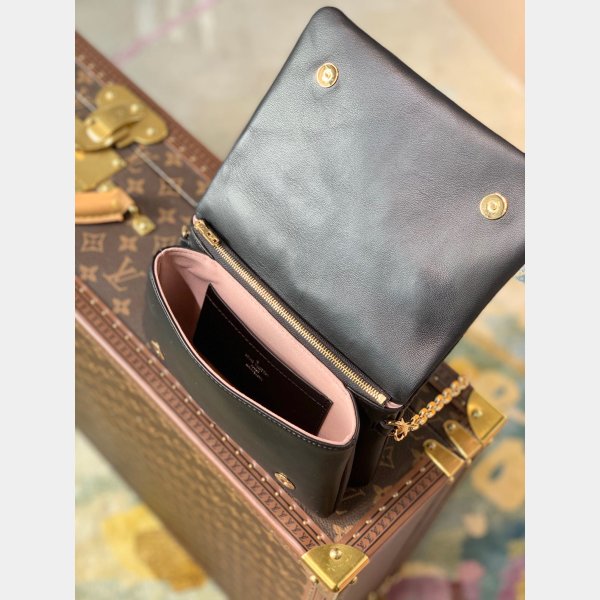 UK China Louis Vuitton Knockoff Pochette Coussin H27 M80742 Black-7